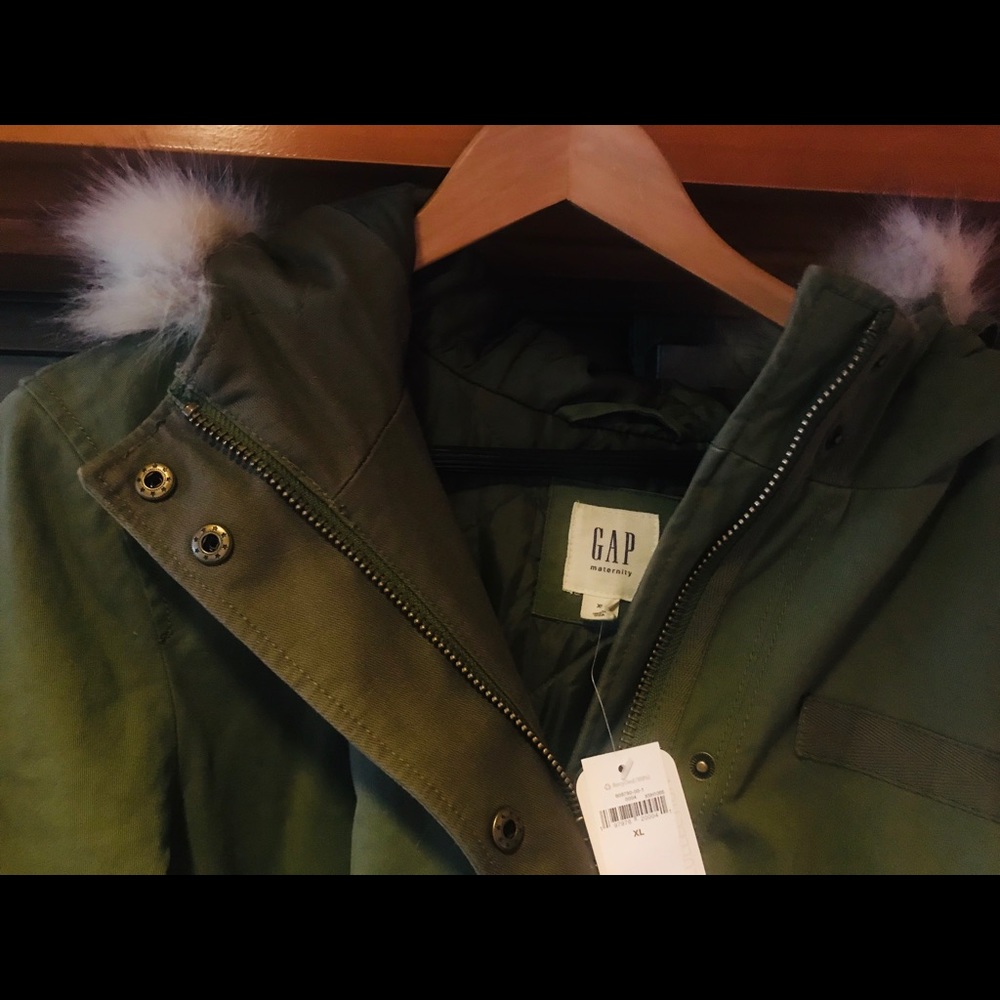 Gap Maternity Satin Lined Parka with hood